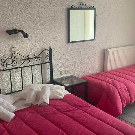 Valia Πανσιόν 3*