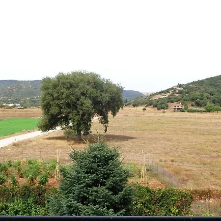Valia Guest house *
