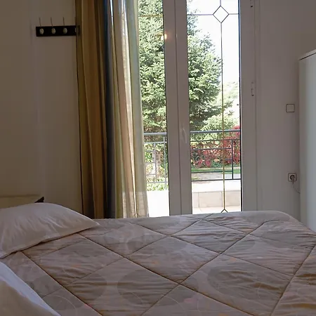 Valia 3* Калаврита
