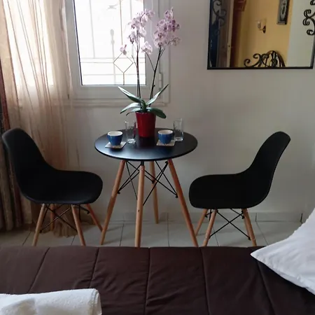 Valia Guest house