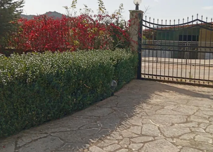 בית הארחה Valia קלבריטה