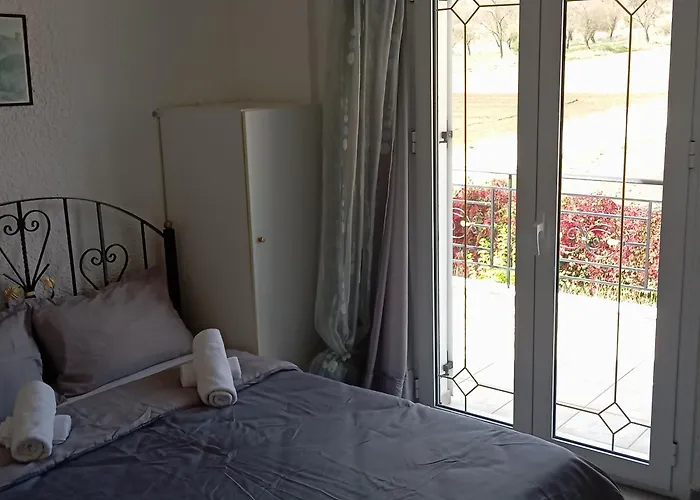 בית הארחה Valia